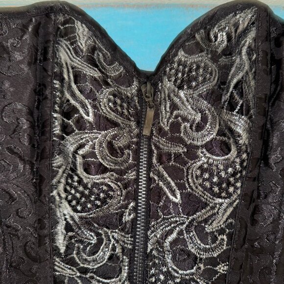 Alivila.y Lace-Up Corset With Front Zipper Black & Silver Size M - Picture 2 of 6